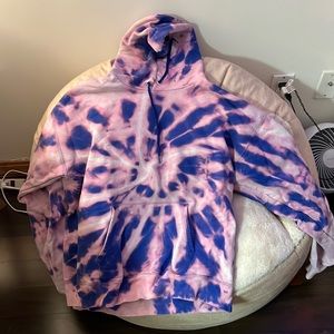 sweatshirt tie dye